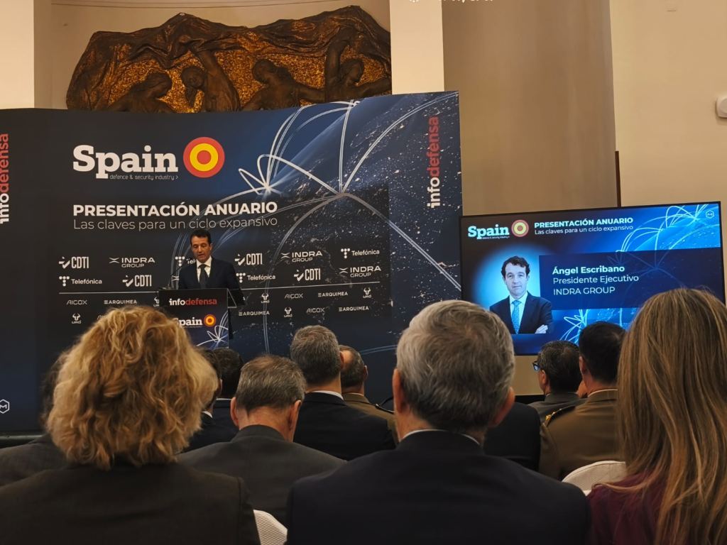 Asturias Hub Defensa asiste a la presentación del Anuario SPAIN 26. En la imagen aparece Ángel Escribano, presidente de INDRA